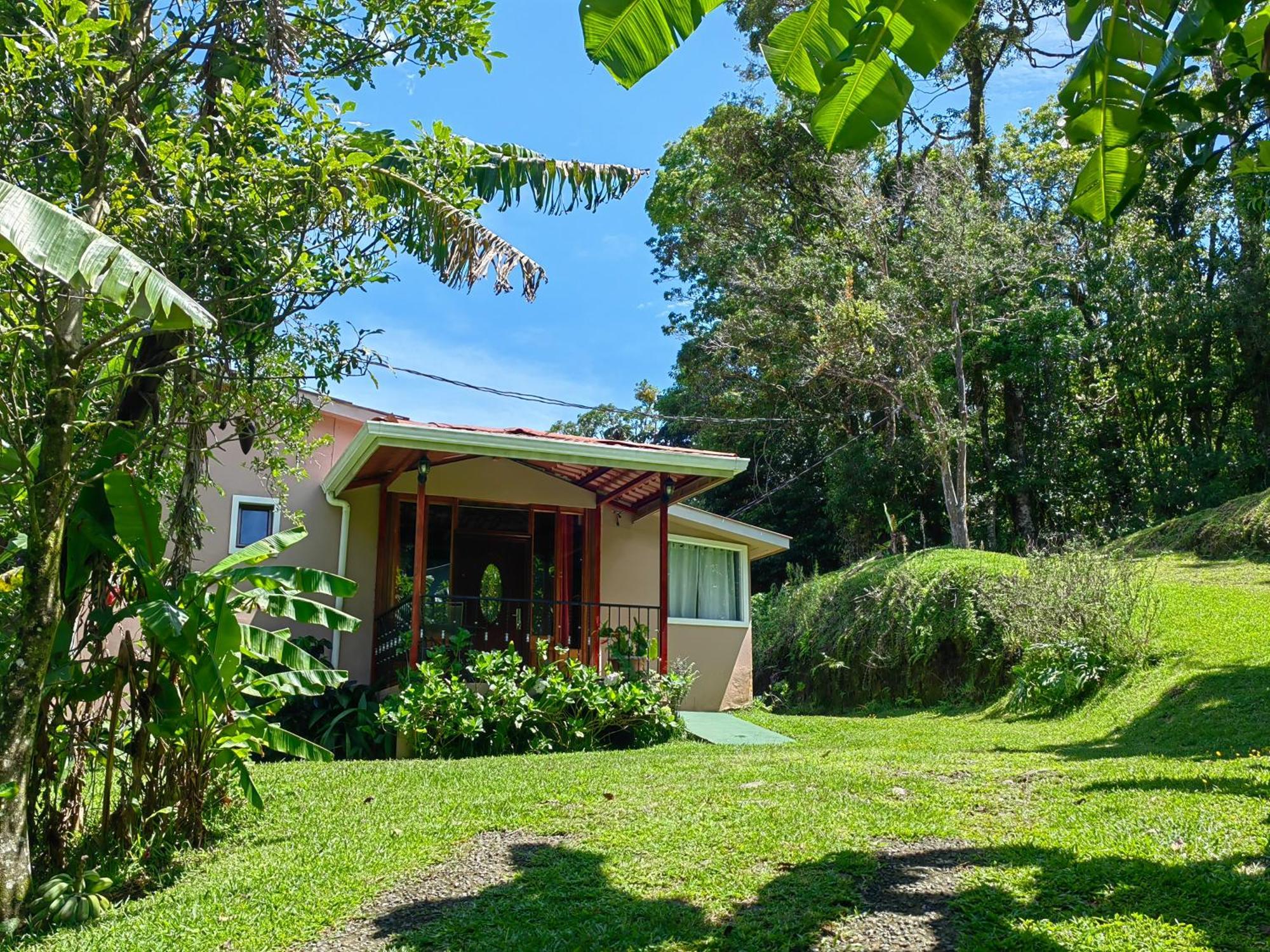Monteverde House Room photo